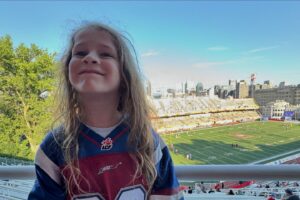 Étienne Boulay Instagram - Girls night out aux @mtlalouettes samedi dernier 🏈