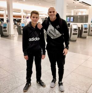 Étienne Boulay Instagram - 2019 ➡️ 2024 • C’est un départ pour le Costa Rica 🇨🇷 pour Les Naufragés de l’Amour saison 3 ⚓️❤️ Quel privilège de pouvoir faire ce projet/voyage-là avec mes enfants! @canalvie @zone3.ca