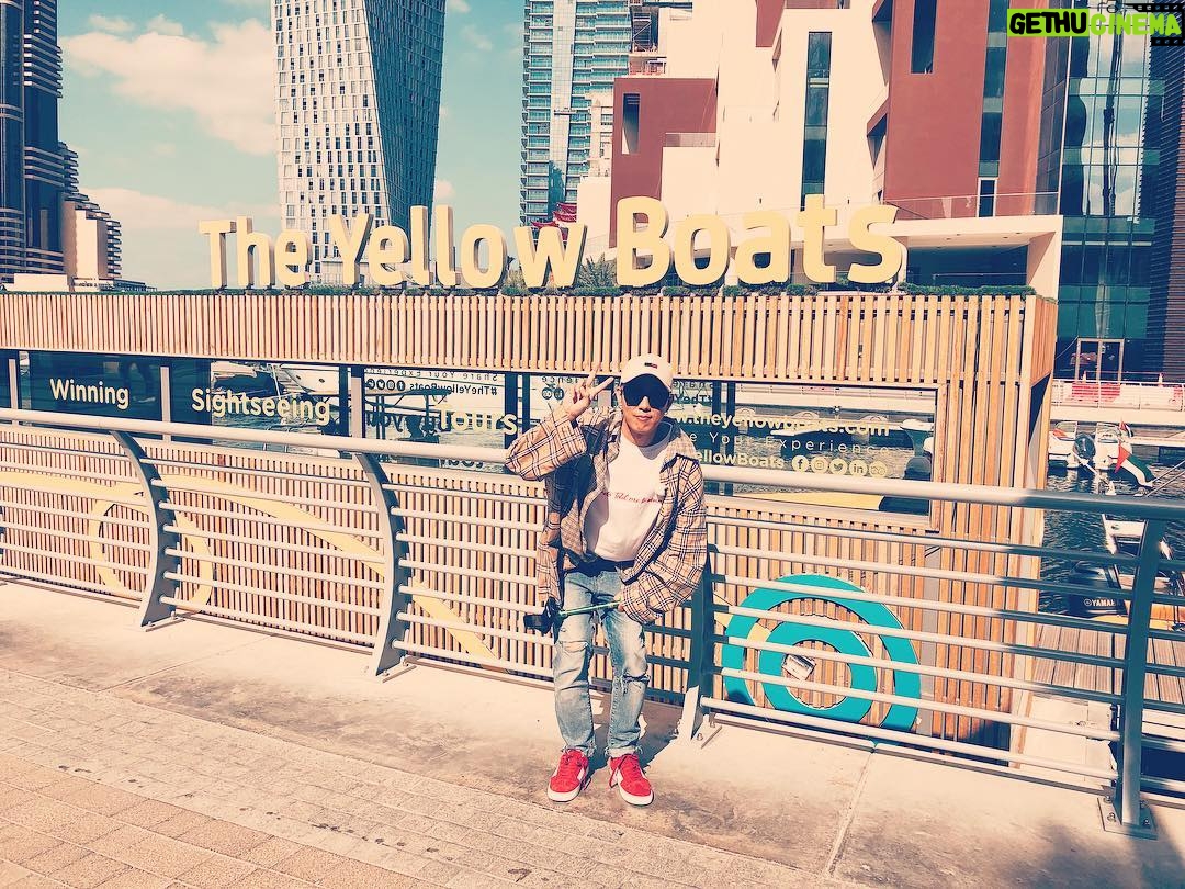 Eun Ji-won - 27K Likes - Yellow boats 를 보자마자 내 머릿속엔 😁👍🏽💛
