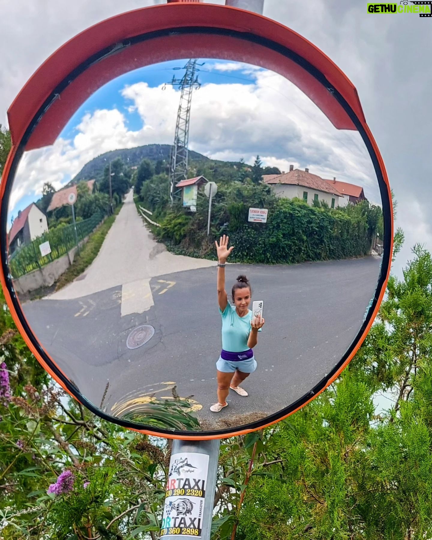 Éva Bátyai - 3 Likes - "ITT TALI" ?!? Már nincs sok hátra és elstartol a III. TRIGO Badacsony Félmaraton és Maraton @badacsonymaraton , ugye Te is jössz?? Tavaly nagyon hezitáltam, hogy itt fussam e az első félmaratonomat, végül megriadtam a színektől és nem ezt a versenyt választottam! DE☝️ az idén már jöhet!!!! Még tudsz nevezni Te is!
Az eredetihez képest, kicsit változtak a rajt időpontok:
0️9️:0️0️ 400M Babyrun rajt
1️0️:0️0️ TRIGO 42K egyéni, 42K páros és TRIGO 21K egyéni rajtja
1️0️:1️5️ Coconut Water 3K rajtja
1️0️:1️8️ Turbine 7K a Démétér Alapítvány javára rajtja
1️0️:4️5️ FANAN Hummus 12K és 21K páros rajtja
▪️2024. június 1.
▪️Limitált létszám!
🏃♀️🏃➡️🏃♀️➡️🏃♂️🏃
#együttműködés #otttali #trigo #badacsony #futniszep #maraton #felmaraton #otttali #run #hableany #laposa #frissterasz #fussatok #futás #futnimenő
#bátyaiévi #bátyaiéva #anyafut #sportolnijó #sport