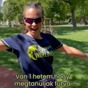 Éva Bátyai Instagram - Na ki tud futva inni????? Én nem!😬
🏃‍♀️‍➡️🏃‍♀️‍➡️🏃‍♀️‍➡️🏃‍♀️‍➡️
#futásközben #futás #fussatok #fussatokmertfutnijó #futnimenő #futóverseny #sport #sportoljatok #sportolnimenő #wingsforlifeworldrun #varosliget
