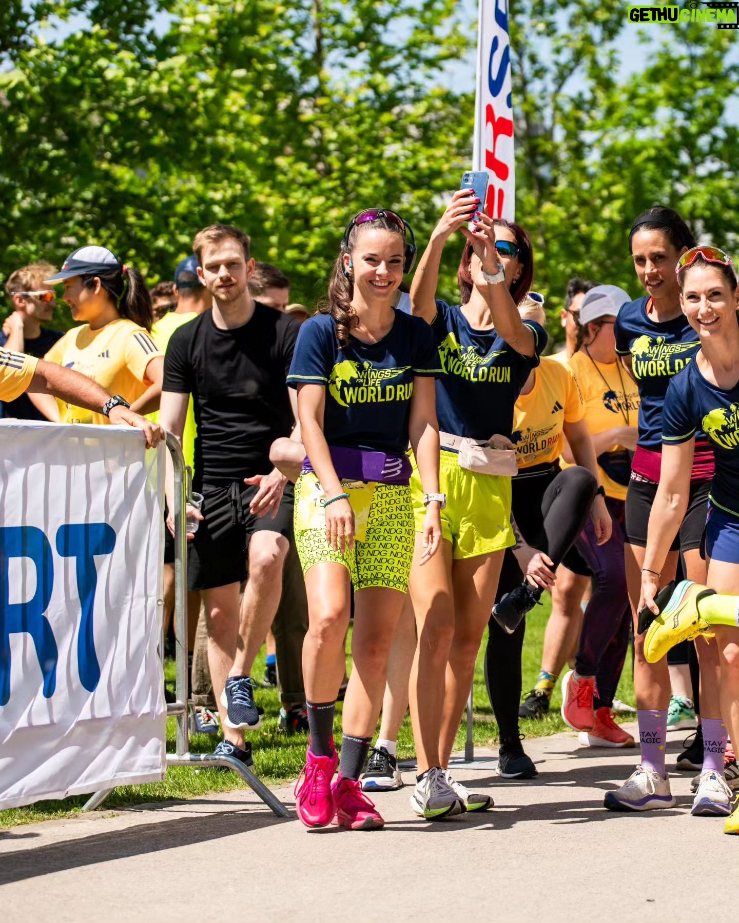 Éva Bátyai - 3 Likes - Ugye jövő májusban is futunk együtt azokért, akik nem futhatnak?💙💛 @wflworldrun
@wingsforlife
@redbullhu
📸 @balazs_palfi
#együttműködés #wingsforlife #wingsforlifeworldrun #futnimenő #fussatok #futás #fussatokmertfutnijó #running #runningmotivation #sportolnijó #sport #futóverseny #budapest #varosliget