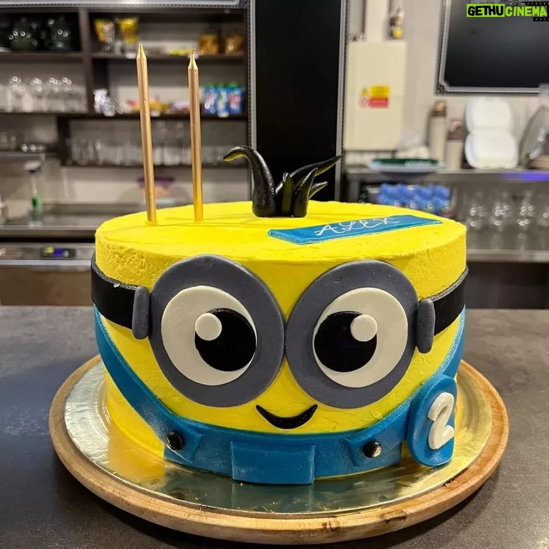 Eva Tomečková - 101 Likes - Dětské dorty?
Tenhle nás neskutečně bavil!
Přejeme Ti Alexi vše nejlepší.
Evi
.
.
.
#evicenstvo #mojepeceni #mimon #cake #dort #chocolate #happybirthday #child #happy