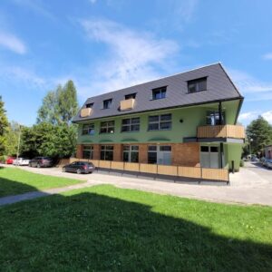 Eva Tomečková Instagram - Království EVIČENSTVO v Třinci

APARTMÁNY
KURZY VAŘENÍ A PEČENÍ
CUKRÁRNA (úterý, pátek, neděle)
PIKNIK KOŠE A BATOHY
TEPLÉ A STUDENÉ RAUTY
KRÁLOVSKÉ HOSTINY (u nás nebo u Vás doma či zahradě)
SWEET BARY (svatby, oslavy,...)

Někdo má radost, když se dobře vyspí. 
Někomu udělá radost když se dobře nají, ale věřím, že každému z nás udělá radost společně strávený čas se svými nejbližšími, s rodinou, s přáteli. 

Proto naše  království radostí Evičenstvo. 
Těšíme se na Vás. 
❤

.
.
.
#evicenstvo #love #time #family #friendly #apartman #sleep #eat #sweetbar #cake #catering #piknik #kurz #course #withlove