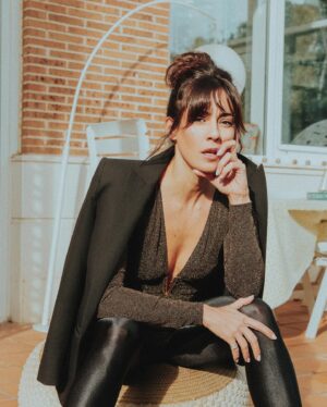 Eva Ugarte Instagram - Perspectivas 
con límite 
by @monikased ♾️