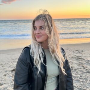 Evan Williams Instagram - A year ago I got home at 1am. I’d just met someone I couldn’t believe was on Hinge (not an ad, bubba). Couldn’t have imagined someone that beautiful inside and out showing up for a wild animal like myself yet here we are a year later and we’ve hiked with my dad in the Carolina mountains, cried laughing in a park in London, dined in Paris, she’s made Vegas seem less trashy, Germany less cold, and life happier. Our dog loves her more than me and I look at that little guy like “I get it, man”. Because when you’re loved by Sarah you feel like the luckiest idiot on the planet. She laughs hard, treats In & Out with the same excitement as a Michelin star restaurant, guesses the kiIIer correctly in every Scream film, dances like no one’s watching and treats people like everyone’s watching, unless you cut her off in traffic. God help you, brother. She’s got eyes that illuminate the dark and she’s currently rolling them while reading this and I need that too. Someone that tells me to calm down and stop talking so I’ll do that now. Happy anniversary, baby. I love you.
.
.
.
Professional photos by @shotbyfrederick