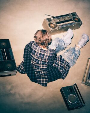 Eve Instagram - 本日発売 MUSICA 2月号
巨神兵になりました。2年ぶりの表紙、よろしく。