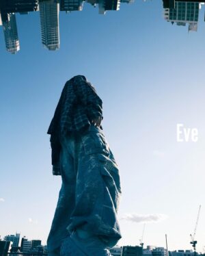 Eve Instagram - 本日発売 MUSICA 2月号
巨神兵になりました。2年ぶりの表紙、よろしく。