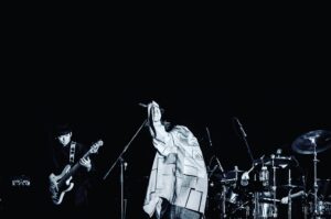 Eve Instagram - 思い出

2022/4/8〜5/23
廻人 Tour 2022 

photo
Takeshi yao
Tetsuya yamakawa