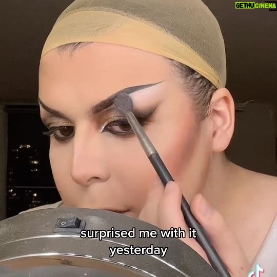 Eve 6000 - 2.4K Likes - Thank you @boathedragqueen 💚
See you soon @mariahcarey 💖! @kristoferbuckle 💖
Featured cosmetics
@kimchichicbeauty
@jlcosmetics.co