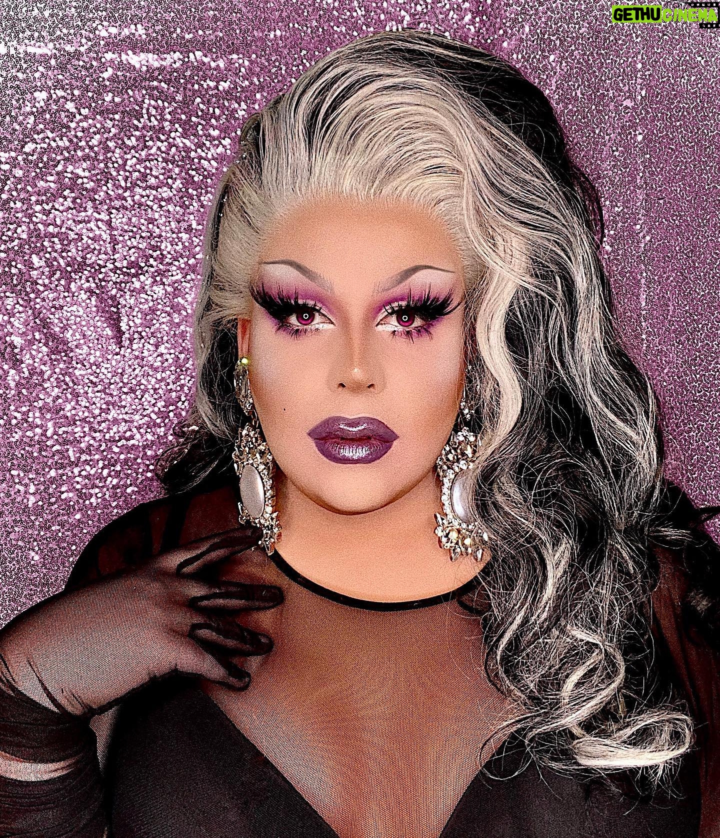 Eve 6000 - 830 Likes - āMauve, bitch!āā
ā
Doing my best @michellevisage impersonation šā
ā
Hair by @wigzaddy (the messy bits are my fault, I had a lot of tequila...)ā
ā
ā
Eyes š ā
ā
@colouredraine vivid pigments ā
ā
@nyxcosmetics_canada eyelinersā
ā
@sugarpill tako ā
ā
@ardellbeauty faux mink medium individual lashes (bottom)ā
ā
Top Lashes by me ā
ā
ā
Lips š ā
ā
@maybelline superstay matte ink ā
ā
@elfcosmetics liquid glitter eyeshadow ā
ā
ā
Face šā
ā
@kryolanofficial Vitacolor liquid foundation base TV paint sticks to highlight & contourā
ā
@bennyemakeup neutral set ā
ā
@kimchichicbeauty puff puff pass stage proof matte setting sprayā
ā
@ofracosmetics x @nikkietutorials Cloud 9 highlighter