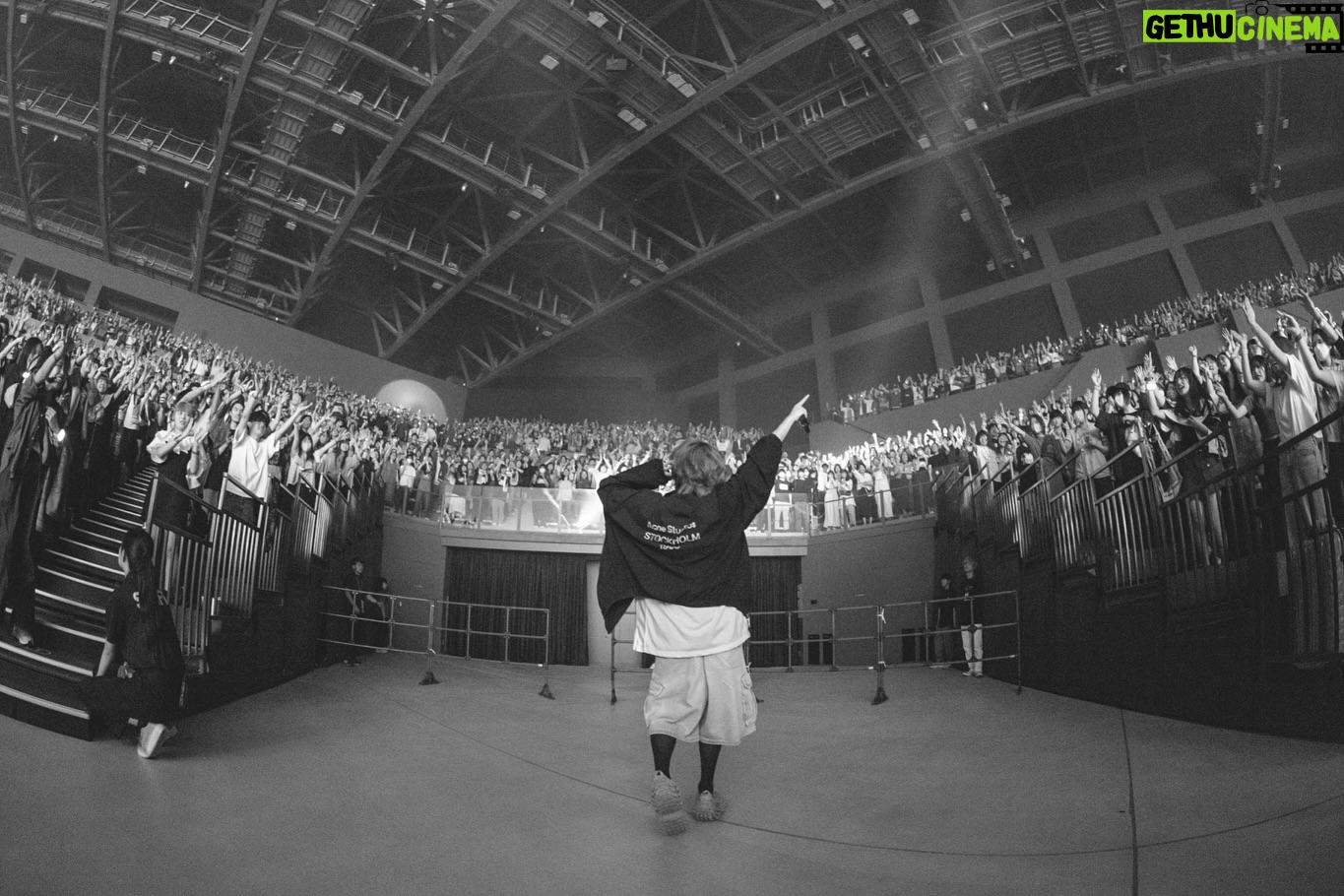 Eve - 86.1K Likes - Eve Asia Tour2024 5.8〜6.9🇭🇰🇰🇷🇸🇬🇲🇾🇮🇩🇹🇼🇯🇵
HongKong Seoul Singapore Kuala Lumpur
Jakarta Taipei Yokohama
Thank you very much to everyone who came! See you again!❤️🔥
I would love to visit other places someday. Please comment if there is a country or city you would like me to visit.🌟
photo by Takeshiyao Yukitaka Amemiya