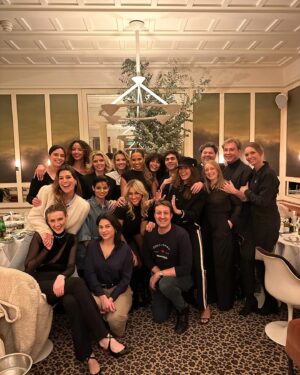Ève Gilles Instagram - Miss France Family ❤️