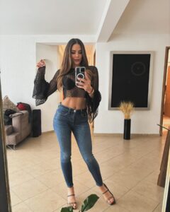 Actress Evelyn Cedeño HD Instagram Photos and Wallpapers March 2024