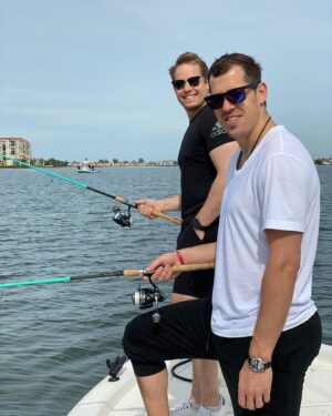Evgeni Malkin Instagram - Great day 🐟 thanks @nikitakucherov86