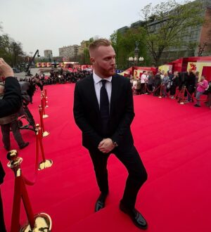 Evgeniy Chebatkov Instagram - «Майор Гром: Игра» на закрытии ММКФ. Круто, но немного больно слышать в одном предложении «Игра» и «Закрытие».