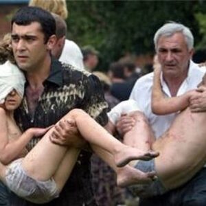 Evgeniy Papunaishvili Instagram - Каждый год, несмотря на большое количество положительных эмоций от этого дня в настоящем, я буду помнить то,  1 сентября в Беслане, в 2004 году.

Дай Бог здоровья выжившим🙏
И, конечно, светлая память всем погибшим в том чудовищном преступлении🙏