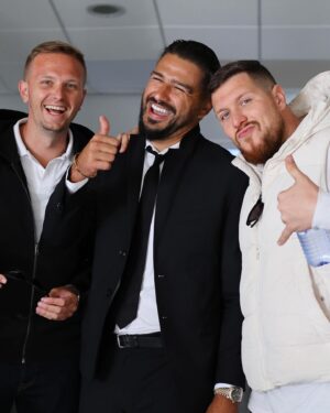 Evgeny Savin Instagram -   3 и первый выигранный финал . ВПЕРЕДИ ЕЩЕ ПЯТЬ СУПЕР ФИНАЛОВ НА ДОРОГЕ К МЕСТЕ 🟡⚫️🏆 @krasavafc 

@kvashuk_vitalii - наш Арьен Робен на минималках . Если ты не против то я скину в сториз что я написал тебе в день игры 🤞

Завтра новая серия про клуб . Залетайте на канал и не забывайте что каждый из вас кто ?? #красава #футбол 

Выйдем в вышку ???