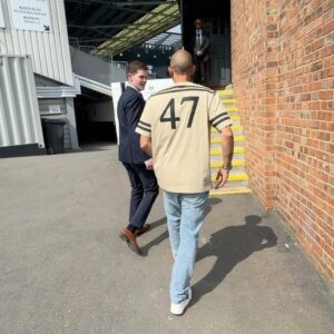 Example Instagram - Always a lovely day out at the Cottage (despite the result). Thanks for the hospitality as always FFC & TNT Sports

Who’s winning the league ? 

#fulhamfc #mcfc #crouchy #example #tntsports #premierleague