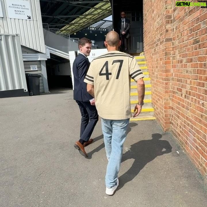 Example - 24.4K Likes - Always a lovely day out at the Cottage (despite the result). Thanks for the hospitality as always FFC & TNT Sports
Whoās winning the league ?
#fulhamfc #mcfc #crouchy #example #tntsports #premierleague