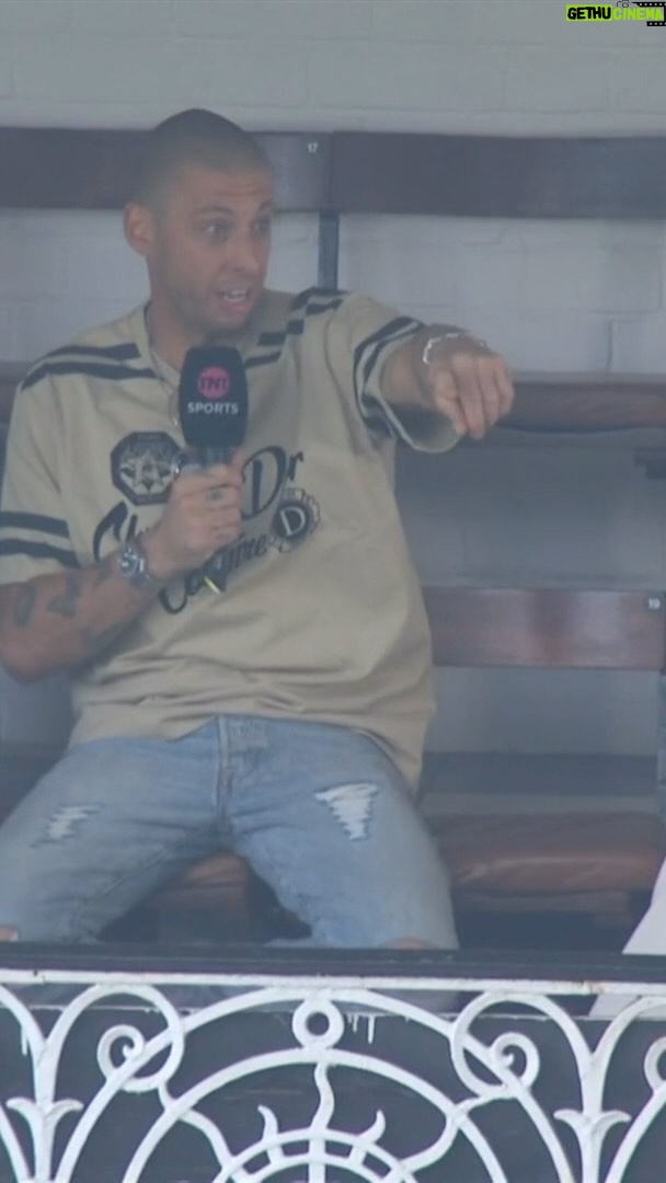 Example - 15.6K Likes - āYou could skate from the top step to the bottom.ā š± Elliot Gleave, AKA @example shares his incredible childhood memories of being a Fulham fan š”ā¤ļø