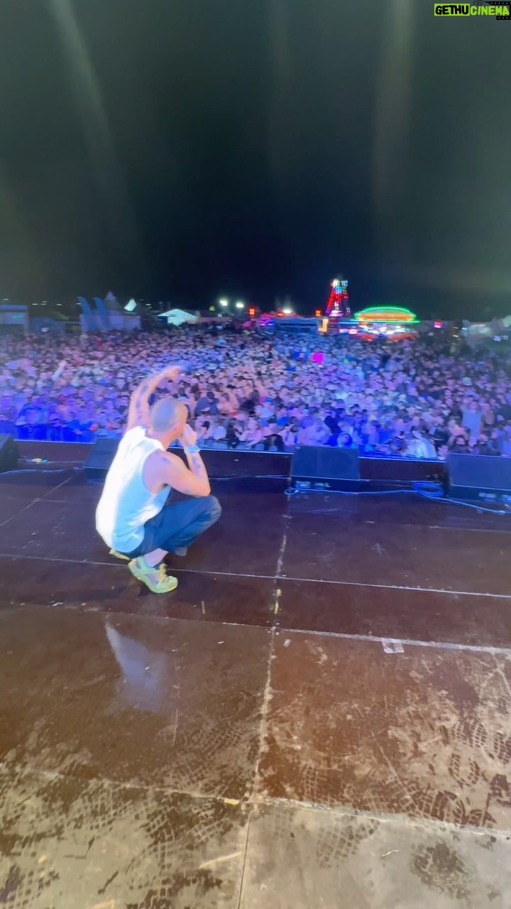 Example - 3.2K Likes - Oceanfest ⦠what a festival⦠what a location ⦠what a crowd !!! Felt like the whole of Devon were out in force last night. Tag your friends below if you were in this crowd. And letās do this again sometime š„° Thank you. El x
Thanks as always to my team @djwire @itskzaman @itsmrslim