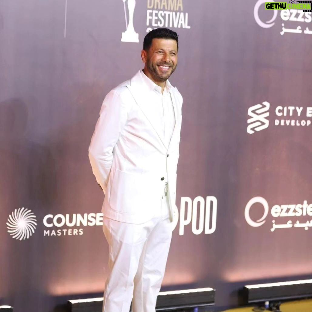 Eyad Nassar - 6.4K Likes - Star Scrapers Awards💫
Cairo Drama Festival In 2nd Edtion🎞
@alameinfestival
Special thanks for: 👇
Outfit: @concrete_official
Stylist: @saeedramzi
Hair dresser: @zizosalon
📸 @sahelnightlifeofficial