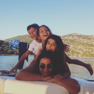 Eylem Canpolat Instagram - Ekip tamamlandı.. şems de tepemde. Teyze olmak bunu gerektirir❤️❤️❤️❤️