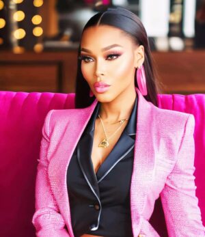 Eyricka King Instagram - I’m A Business Women Now , So I’m Not Concerned !! 

#Mogul
#Transwomen
#Blackowned 
#manifestation 
#StartedFromthebottom
#Nowwehere