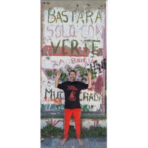 Ezequiel Rodríguez Instagram - @cuandoacechalamaldad 

19 DE ENERO
ESTRENO
"CUANDO ACECHA LA MALDAD"
EN LAS MEJORES SALAS 
DE ESPAÑA 🇪🇸

@cuandoacechalamaldad, una película de Demián Rugna @Demianrugna el director de "Aterrados"

🇪🇸 🏆Ganadora MEJOR PELÍCULA en la competencia oficial
de @sitgesfestival 

🇪🇸 🏆Ganadora MEJOR PELÍCULA premio del público (ex aqueo) compartido con "La Mesita del comedor" @horrorfestivaldonostia

🇲🇽 🏆Ganadora MEJOR PELÍCULA y PREMIO DEL PÚBLICO en @morbidofestival 

🇨🇴 🏆Ganadora MEJOR PELICULA en @fantasmagoria

🇺🇲 Estrenada en Estados Unidos en 800 salas. 

🇨🇦 Ovacionada en su estreno mundial en tiff y con exitosa participación en @Fantastic.Fest (Austin) y
@BeyondFest (Los Angeles) 

Productores: 
Roxana Ramos @roxanaramos10
Fernando Diaz @fernandodiazcine
Emily Gotto @egotto, 
Samuel Zimerman @samzimmermann 

Producida por:

@aramos_cine
@machacofilms 
@shudder

Elenco: 

PEDRO, Ezequiel Rodríiguez
@ezequielagustinrodriguez 

JIMI, Demián Salomón @demian.salomon 

MIRTHA, Silvina Sabater @silvinasabater 

SABRINA, Virginia Garófalo @vir_garofalo 

RUIZ, Luis Ziembrowski @ziembro 

JAIR, Emilio Vodanovich @emilio.voda 

SANTINO, Marcelo Michinaux
@marcelomichinaux 

SARA, Paula Rubinsztein @paularubinsztein 

JIMENA, Desirée Salgueiro @desiree_salgueiro 

LEO, Federico Liss @federico.liss 

Niña llorona: Agustina Chiara Aguilera
@locosdelaenzima 

# CuandoAcechaLaMaldad #CALM #DemianRugna
#AramosCine #MachachoFilms #Shudder #Terror
#Cinedeterror # Cinedegenero #Cine #CineArgentino