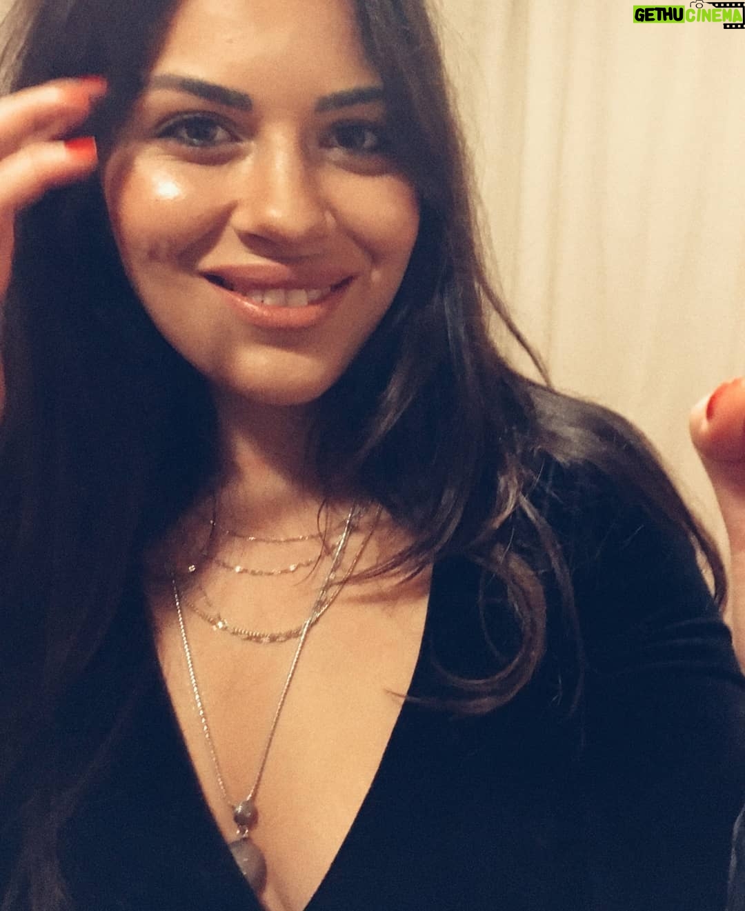 Ezgi Tombul - 566 Likes - 🎈