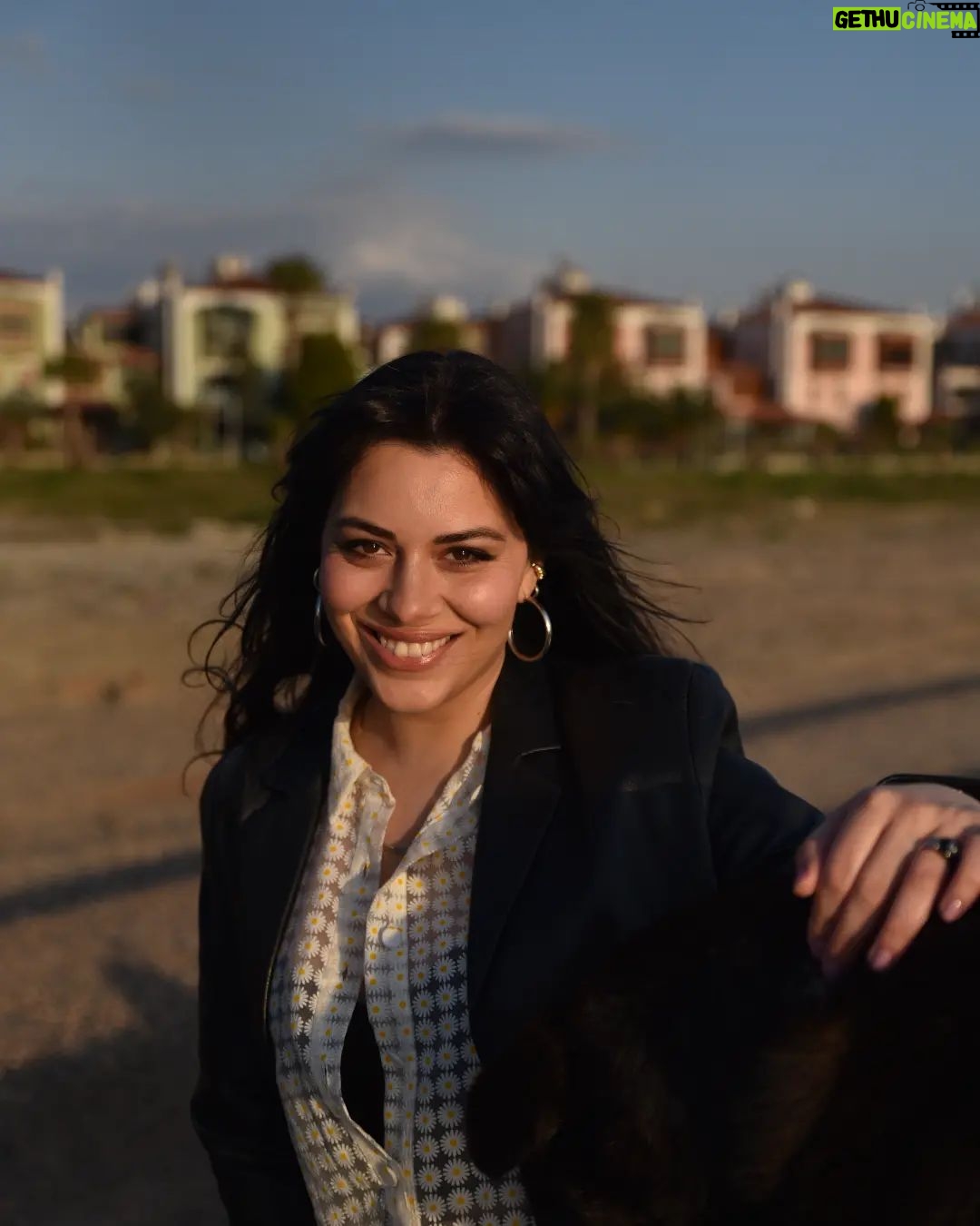 Ezgi Tombul - 449 Likes -