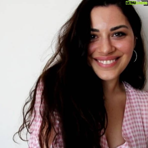 Ezgi Tombul - 553 Likes -