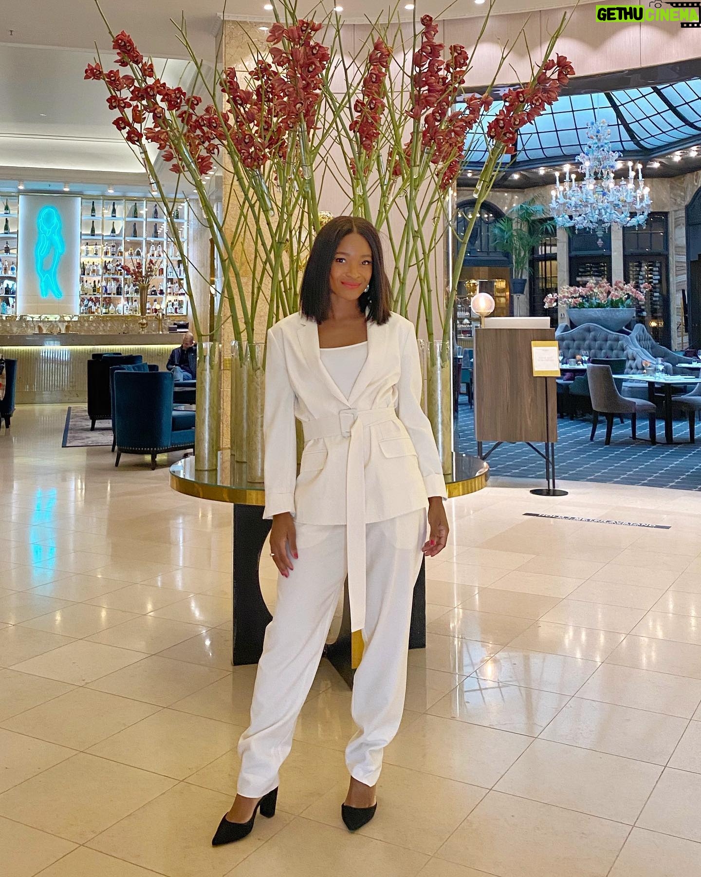 Ezinne Okparaebo - 1K Likes - Self-love is the biggest flex❣️