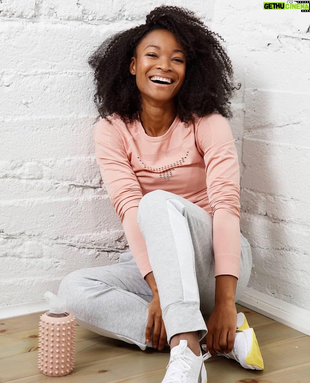 Ezinne Okparaebo - 1.1K Likes - 🌸🦋
.
. 📸 @rasmusbk