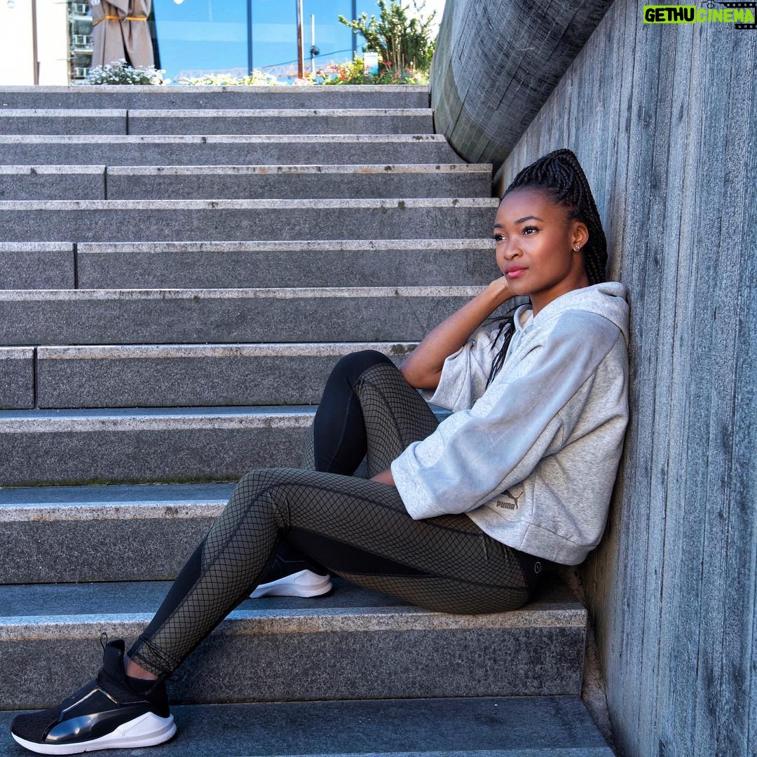 Ezinne Okparaebo - 816 Likes - The ones who are crazy enough to think they can change the world, are the ones who do. No limits!! . .
#LikeAGirl #Ezinspiration #EzinneAthletics