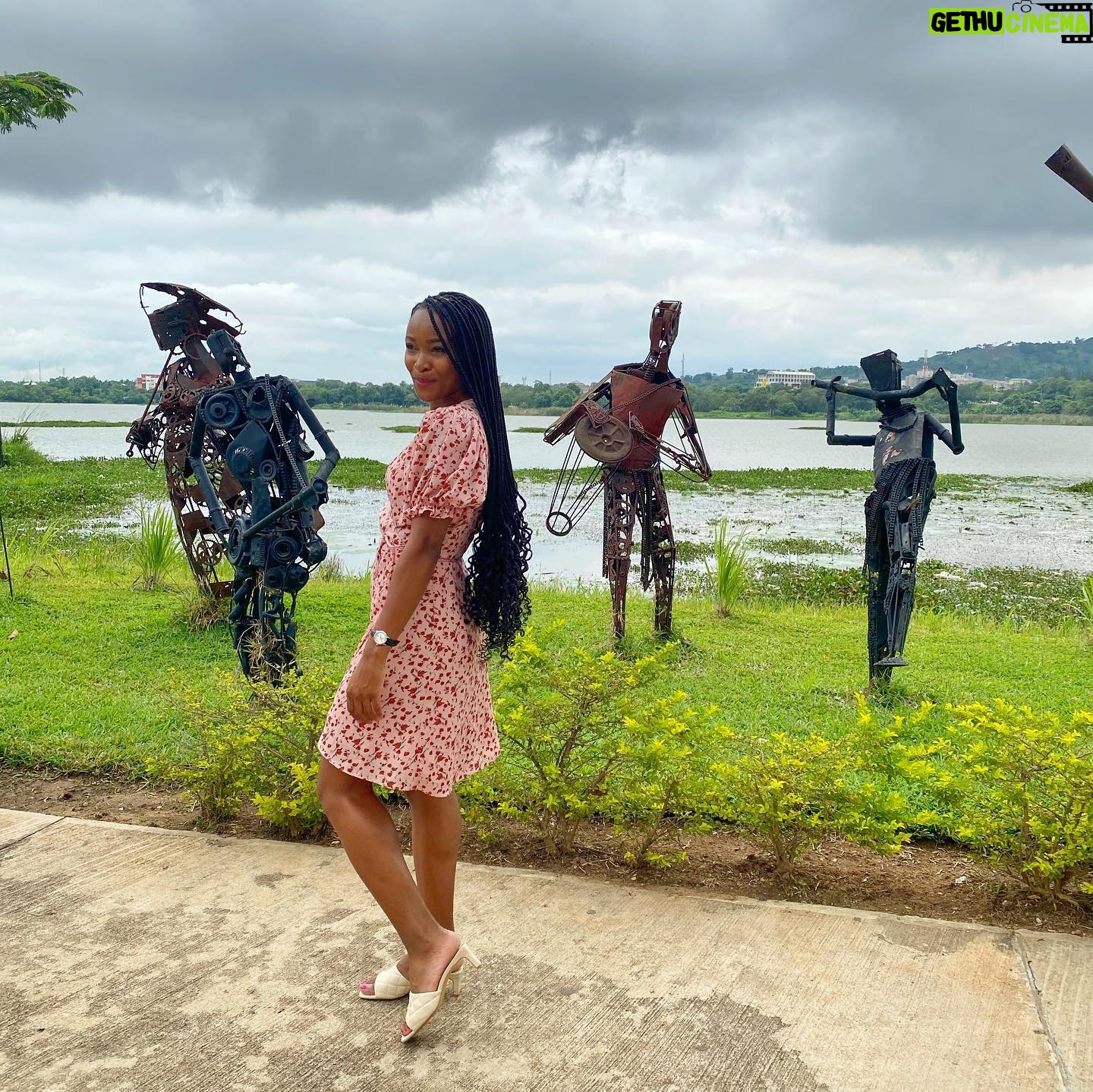 Ezinne Okparaebo - 1.3K Likes - Balance 💚🌱
#Motherland