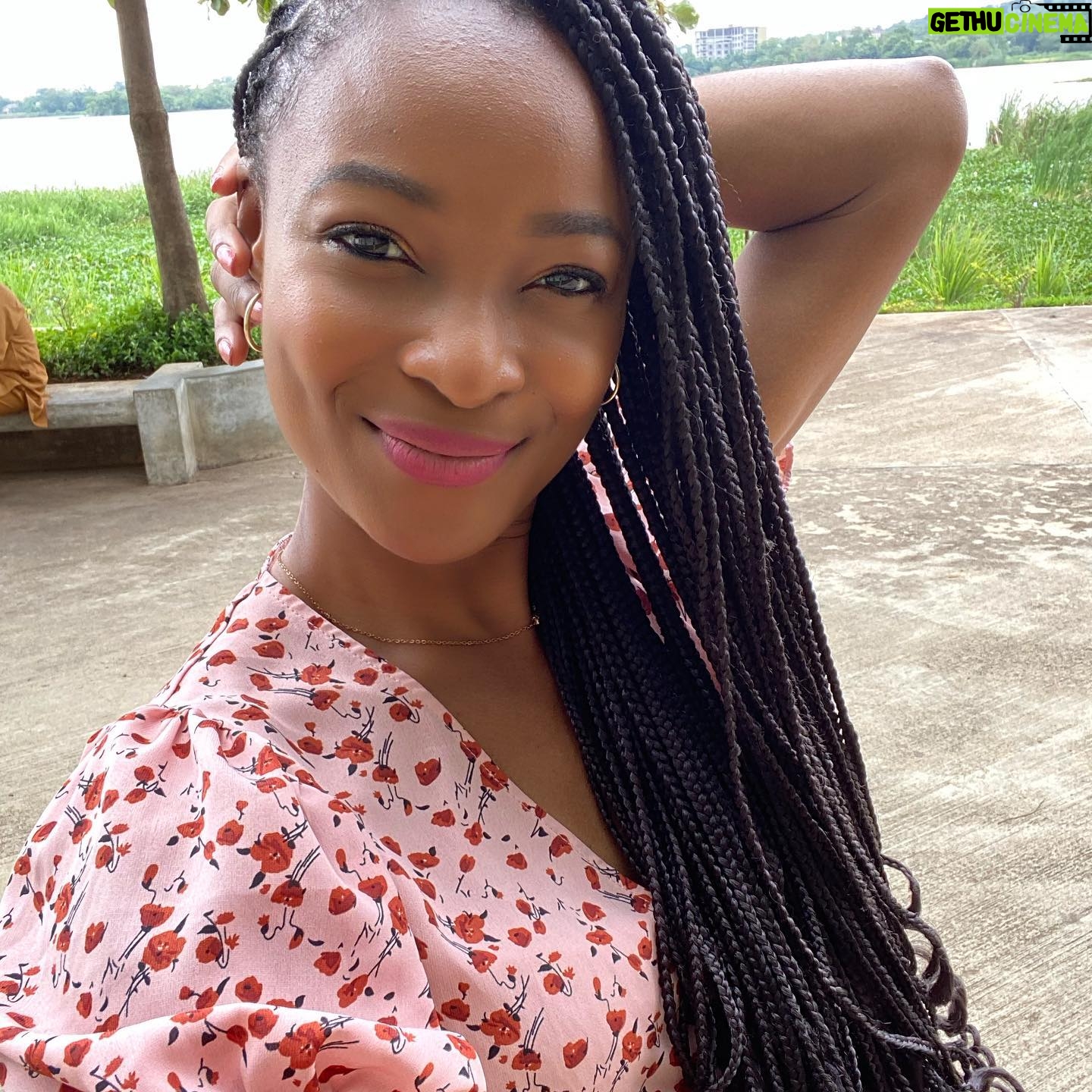 Ezinne Okparaebo - 1.3K Likes - Balance 💚🌱
#Motherland