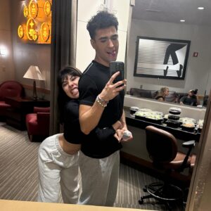 Ezra Sosa Instagram - 1/4 of the year dumpy 🤓