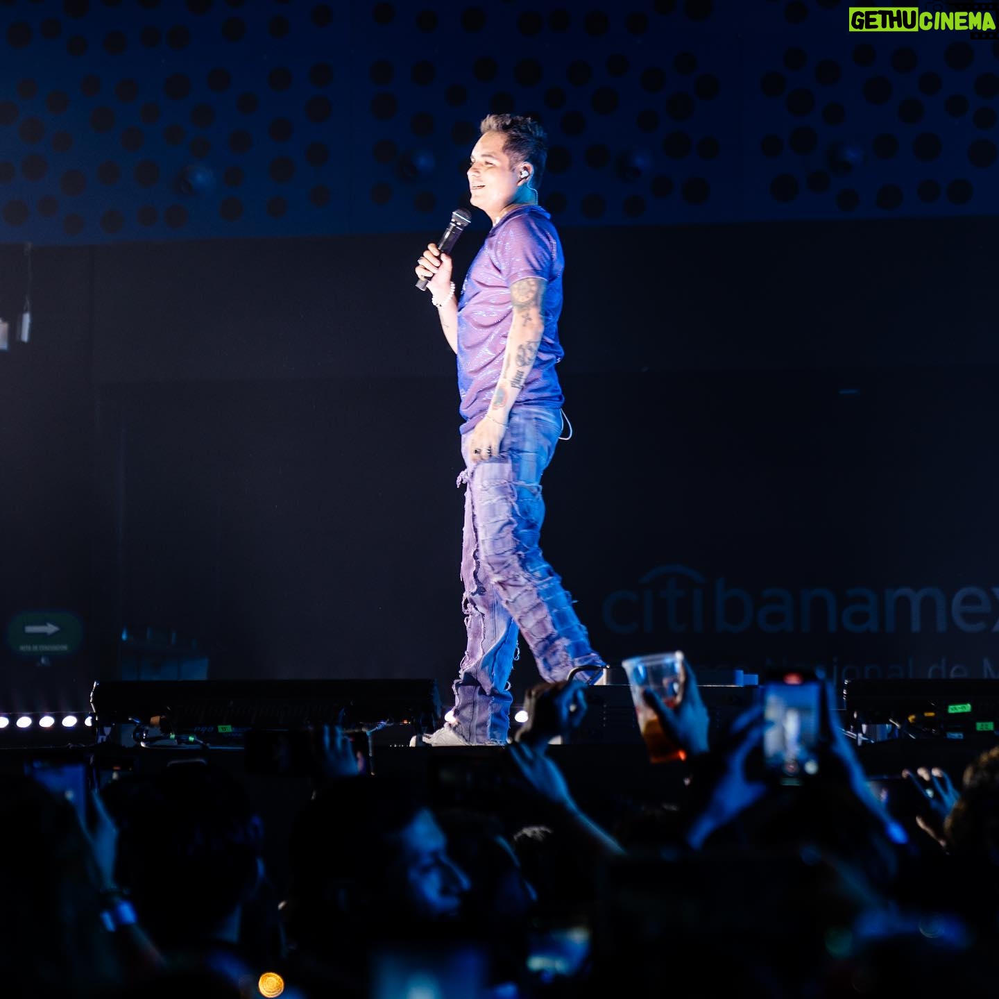 Fabián Chávez - 1.9K Likes - Arrancamos la gira de @2000sxsiempre con todo en el @pepsicenterwtc Gracias a todo el público.
Pendiente de nuestras siguientes fechas.