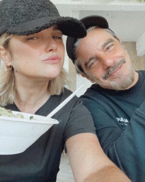 Fabián Mazzei Instagram - En Los Angeles 💃🏻💃🏻💃🏻💃🏻💃🏻💃🏻 . Comida vegana 🌱. @fabianmazzeiok gran día! Y vamos por mas 📷