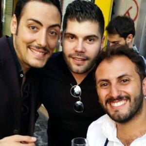 Fabio Balsamo Instagram - Caro Ciro, ancora una volta la vita ci ha voluto accanto per creare nuovi ricordi…così come :
1. Il nostro primo video 
2. Il nostro primo film 
3. La nostra prima serie 
4. Il tuo primo matrimonio
5. La nostra prima gravidanza

Ed ora …
6. Il nostro primo programma in prima serata su una rete istituzionale con un Game Show a premi dove tu fai il conduttore e io Mannaggia sempre la spalla ma perché non capisco…

The Floor Prossimamente su Rai2

#TheFloorItalia