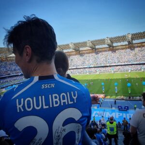 Fabio Fulco Instagram - Mai avrei pensato di vivere momenti simili. Ma la vita riesce a sorprenderti sempre. I sogni si avverano se ci credi veramente e il bello é che questo é solo il primo per quest'anno!!!! #napolinelcuore #graziesignore #ilprimoditre #chebelloesserenapoletani #FNS💙💙💙