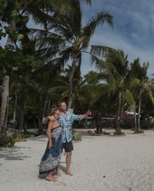 Fabio Grangeon Instagram - Happy Mother’s Day to the most amazing women I know ❤️

Thank you, Mum, for your unconditional love and support, for teaching me about beauty and creativity, and for pushing me to travel and explore.
( even if it’s not mother day in France yet )

Thank you, @deswellness, for being such an example for Lola. You are the best mother Lola could ever ask for. We are so grateful to have you in our lives. ❤️

I love you.