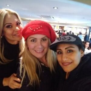 Fabiola Balbuena Torres Instagram - Amo a mis amigas! ME VALE!!!
