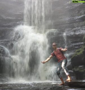 Fabrice Calmels Instagram - Spent a wonderful weekend exploring my state of Illinois and discovering some beautiful scenery. 
And obviously not prepared/geared up for the muddy challenge, I had to use my ballet skills to dodge, leap, and balance through these natural obstacles. So much fun!

#life #love #illinois #me #waterfall #Chicago #picoftheday