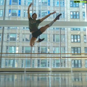 Fabrice Calmels Instagram - Happy leap day!

Everything you want is on the other side of fear. 
#leapday #jump #balletdancer #malemodel