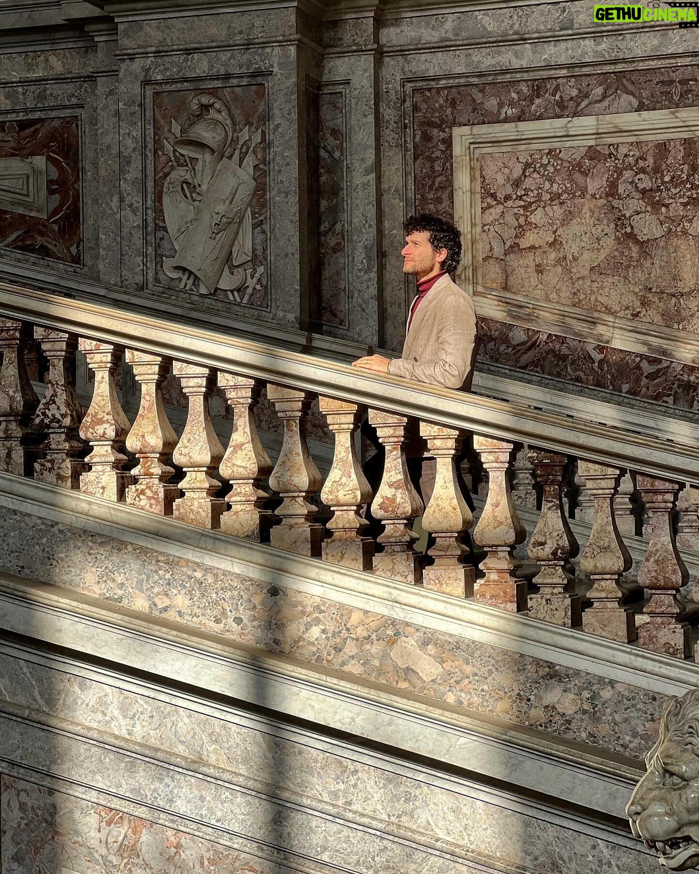 Fabrizio Colica - 4.2K Likes - Una semplice giornata nelle mie stanze.