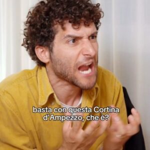 Fabrizio Colica Instagram - Regista, attrice, sceneggiatrice, ma mi sento sempre la solita peracottara. Mi sono rivolta al mio amico @fabriziocolica che mi ha preparato per quello che temo di più: le interviste. Riuscirò a non sembrare la solita mentecatta?

Domani parte seconda ft @piuttosto_che

FLAMINIA DALL’11 APRILE AL CINEMA