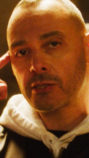 Fabrizio Tarducci Instagram - Il successo cos’è? Sono bastati questi 30 secondi per descriverlo, ma c’è voluto un rap show per trovarlo. Nuova Scena è pronta e arriva il 19 febbraio, solo su Netflix.